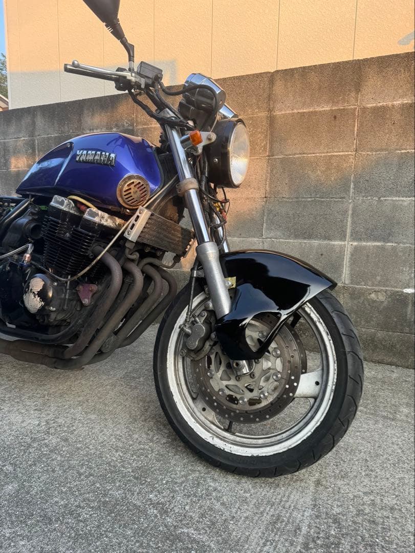 xjr400 エアロシャークＢ　フェンダー