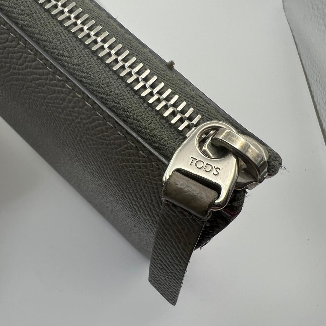 美品 トッズ☆L字ジッピーロングウォレット 長財布 ぺブルドレザー 本革 グレー