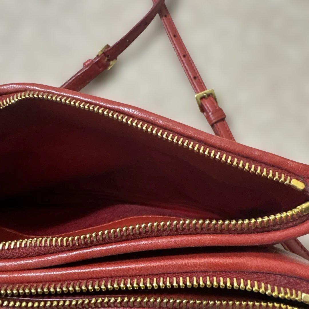 【 美品 正規品 】 miumiuマテラッセ ショルダーバッグ赤