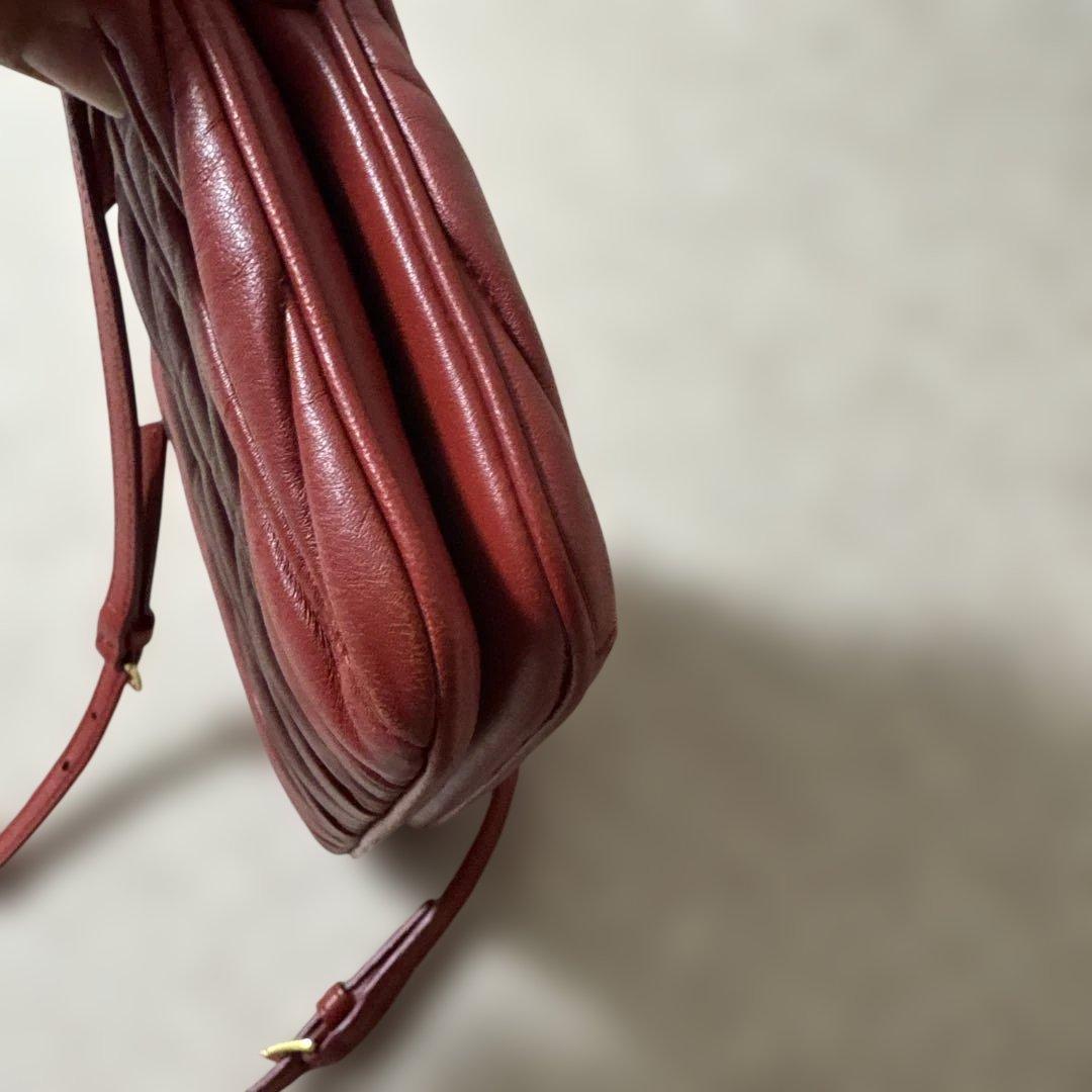 【 美品 正規品 】 miumiuマテラッセ ショルダーバッグ赤