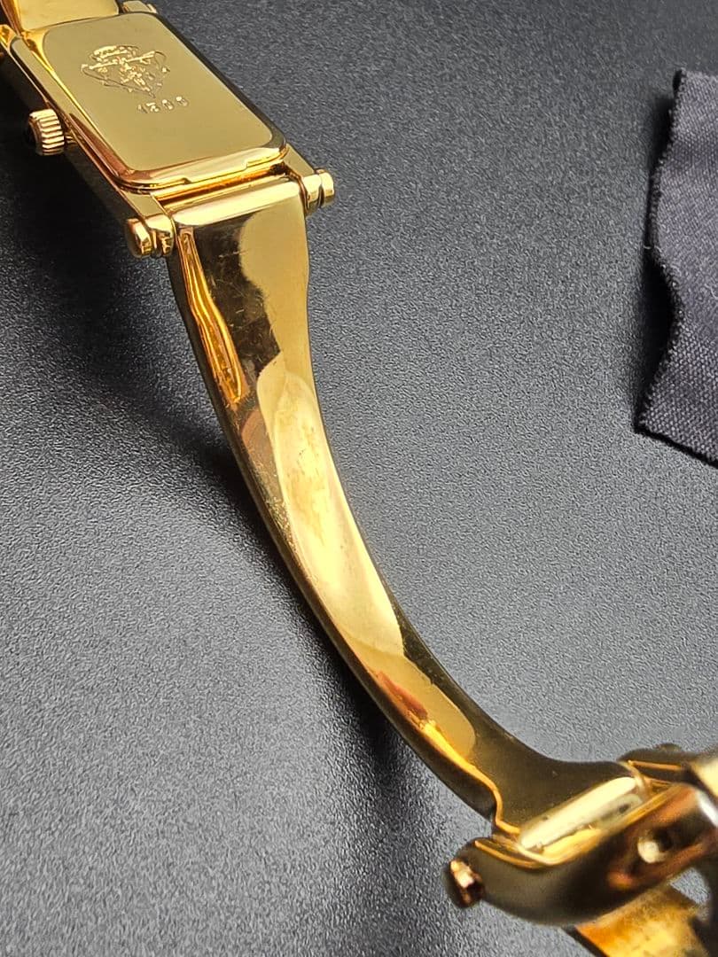 稼働 電池交換済 1500L グッチ GUCCI ゴールド eta280 腕時計