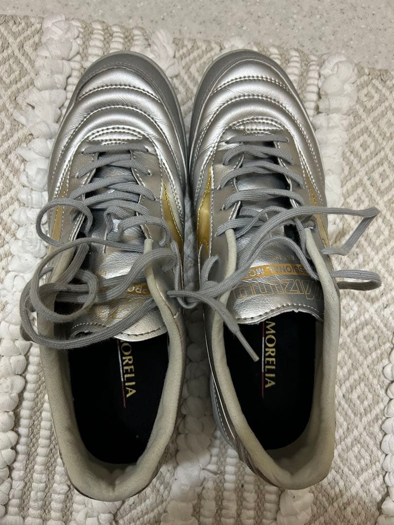 美品Mizuno モレリアサラプロ27.0