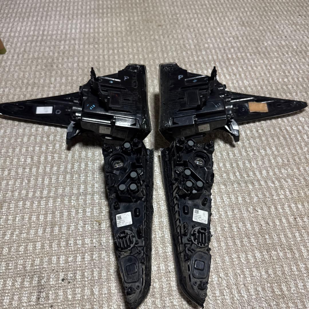 りおなさん専用。50プリウス前期クリアテールインナーブラック！寒冷地仕様！