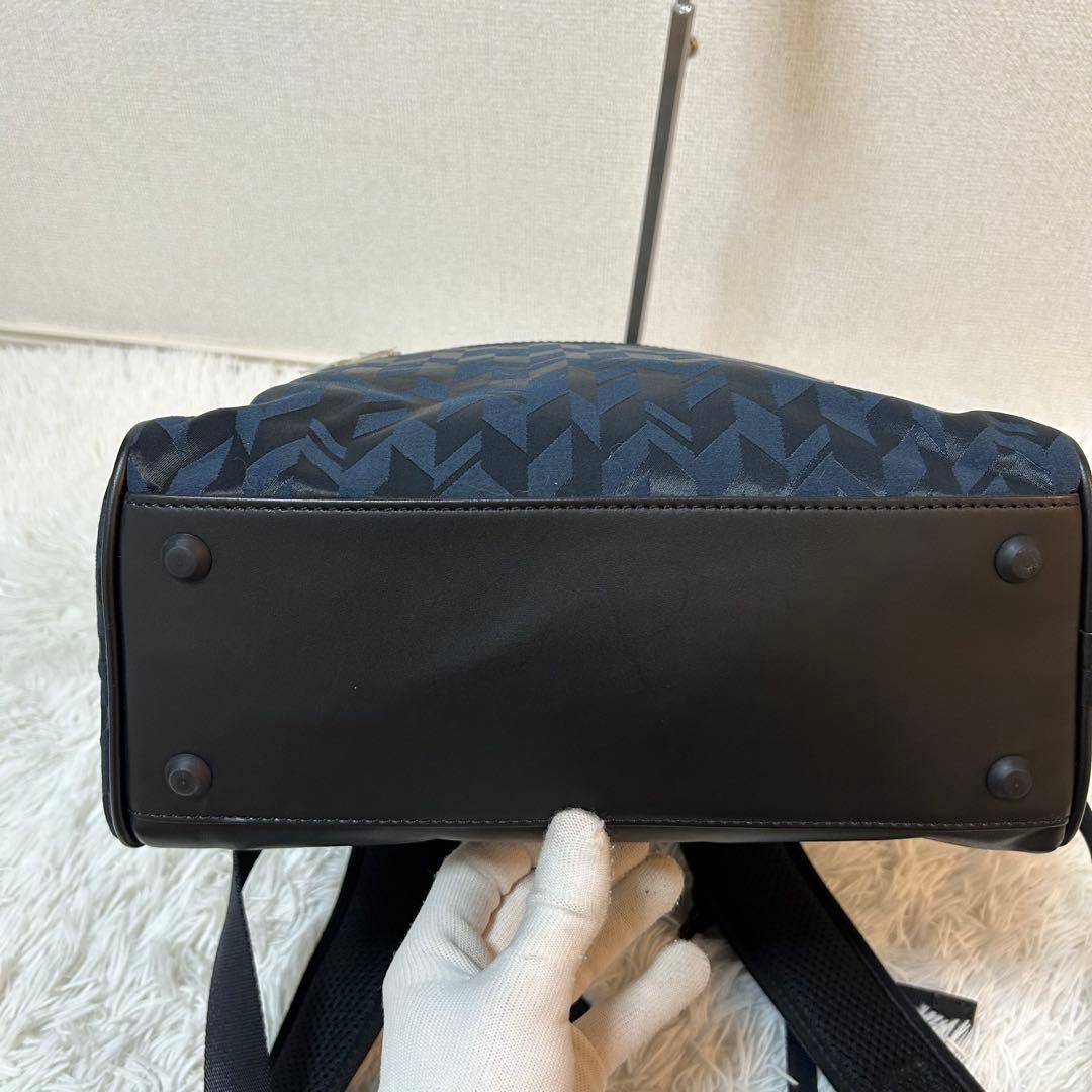 【新品タグ付き✨幾何学模様/希少】フジタカ　リュック　ネイビー　大容量　男女兼用