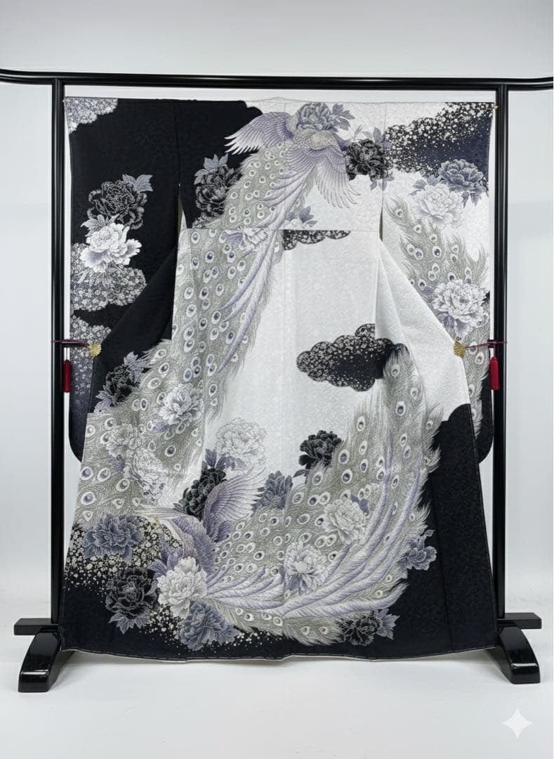 【極美品】新品正絹 訪問着 孔雀銀通し モノトーン 清楚 逸品