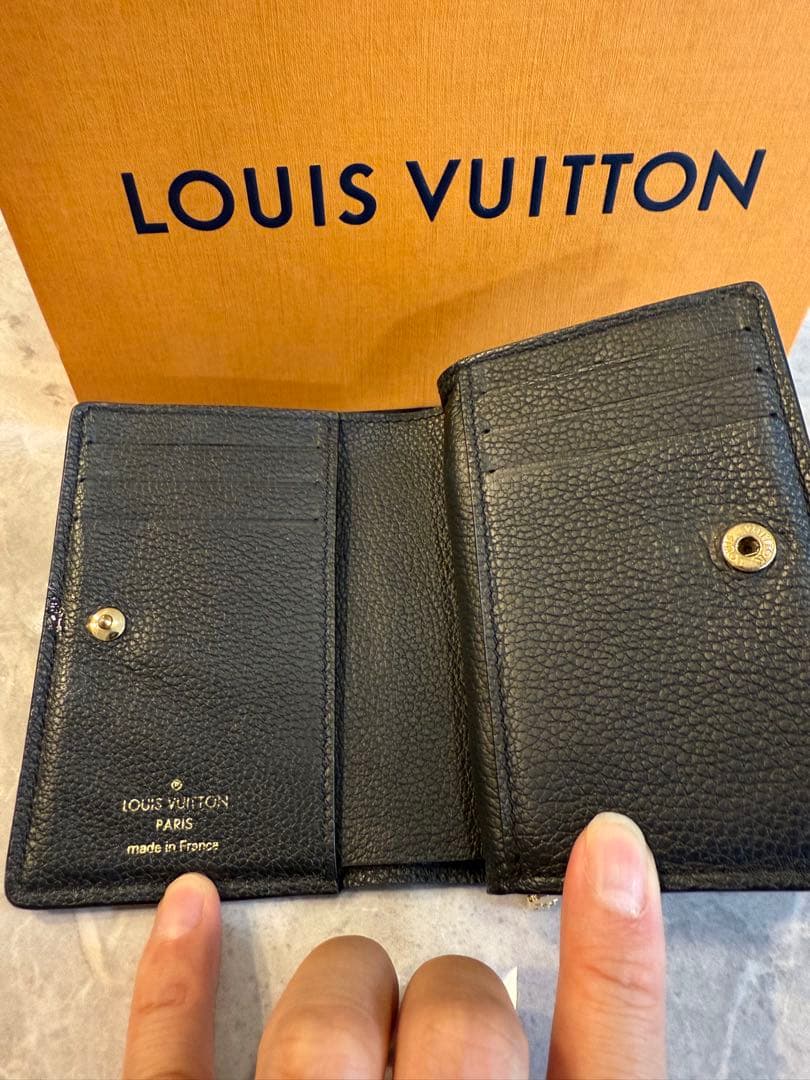 LOUIS VUITTON 二つ折り財布 黒/白