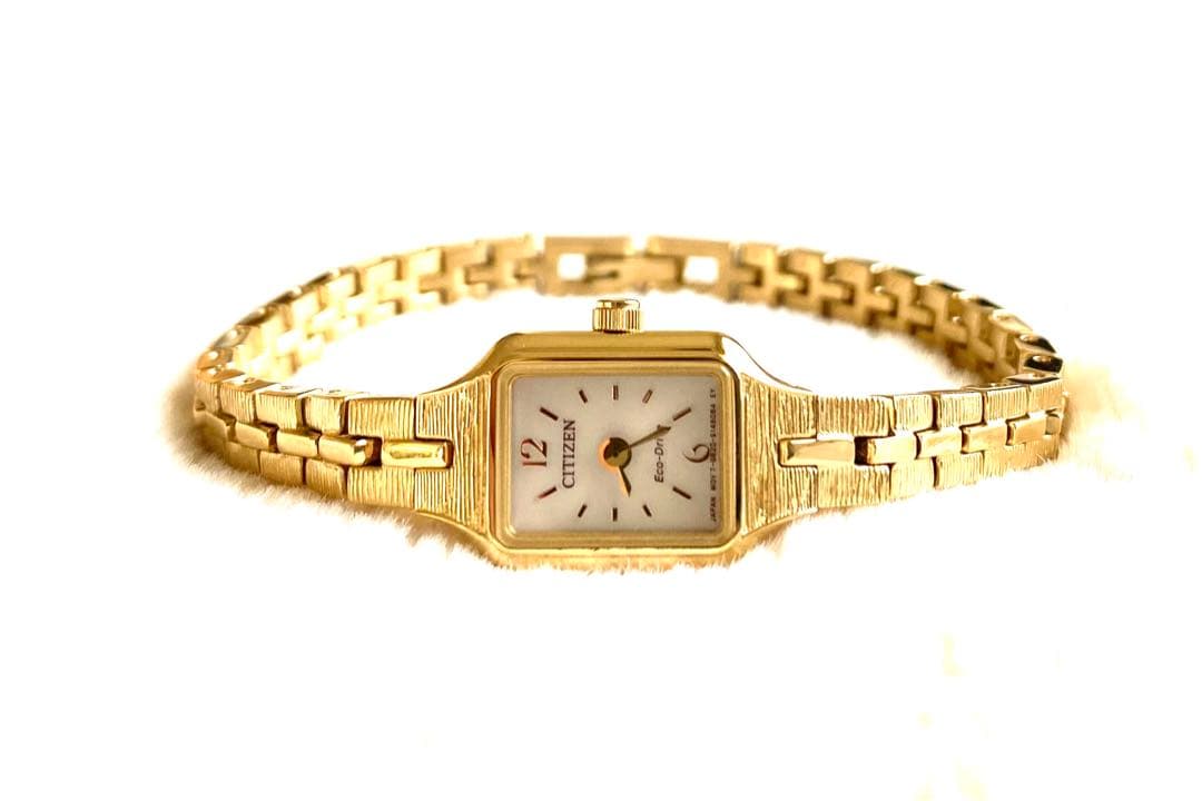 試着のみ⭐︎ シチズン Kii エコドライブ レディース EG2042-50A