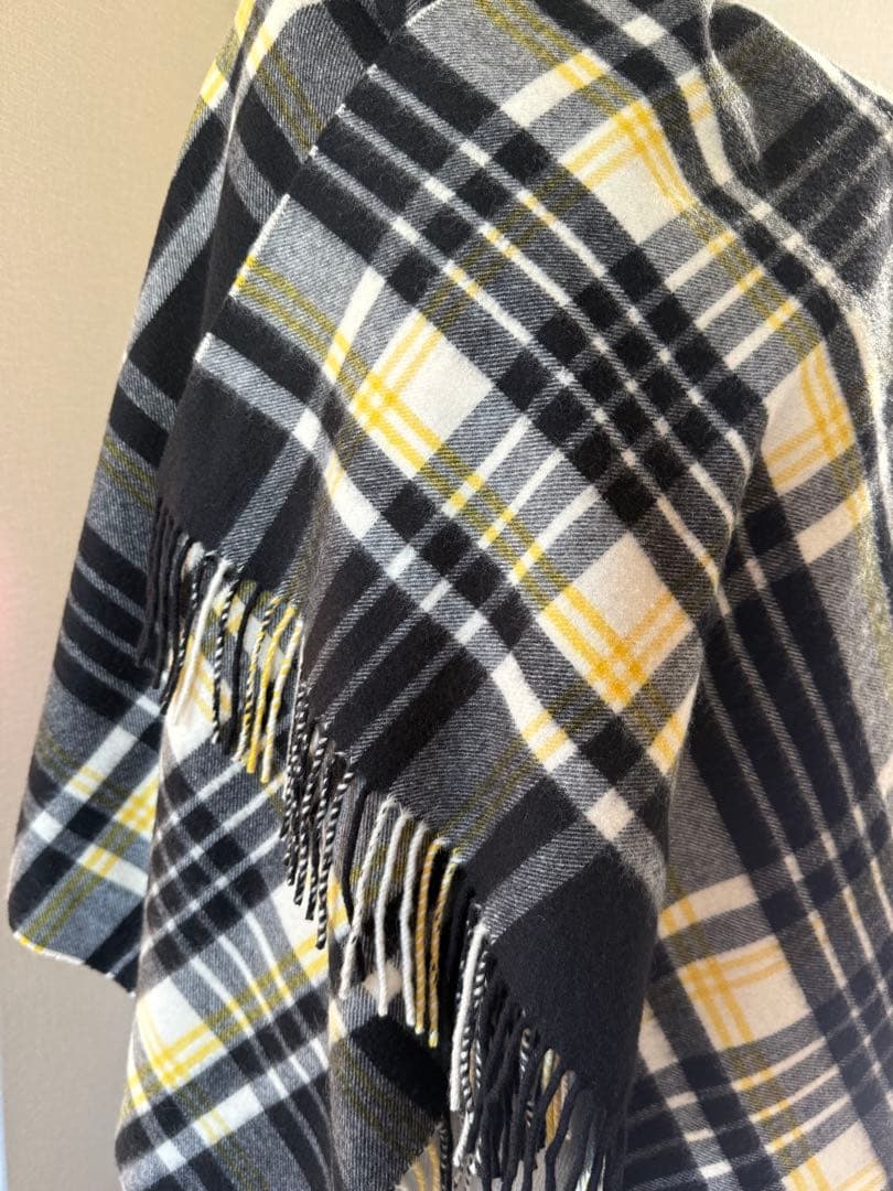 【Johnstons of Elgin】　カシミヤ チェックストール