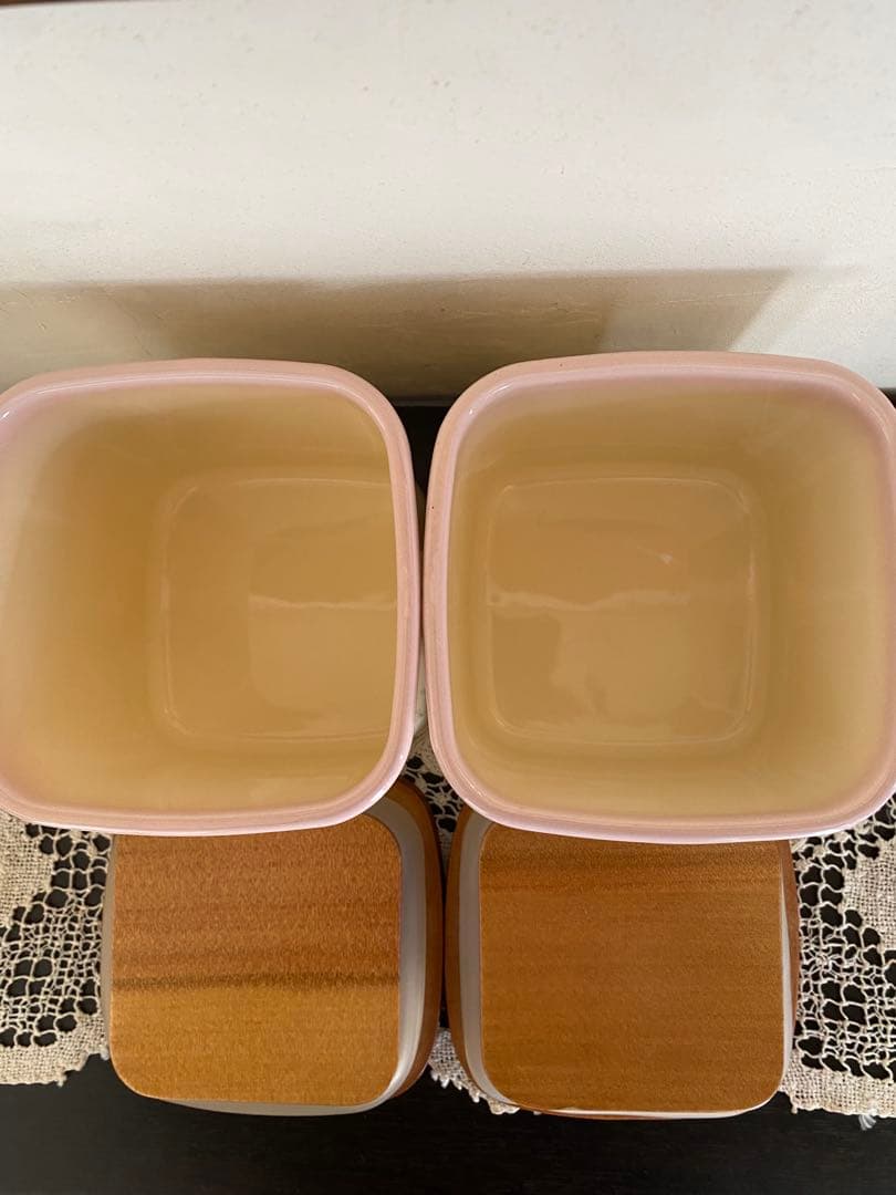 ❤︎イマンimane❤︎ ダイアナローズホーロー木蓋角型キャニスター