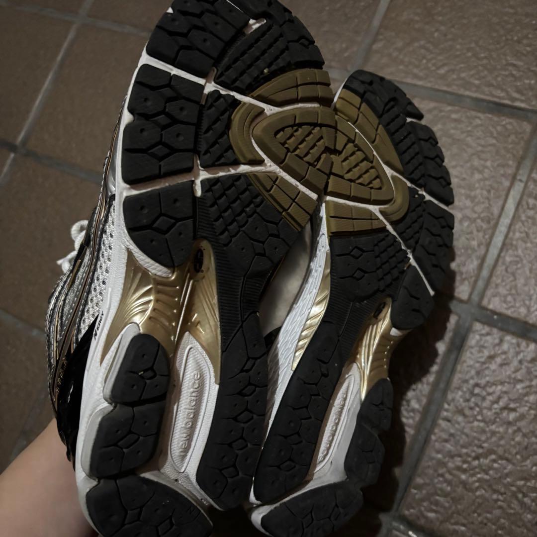 美品　ニューバランス　M1906RA 23.5 スニーカー