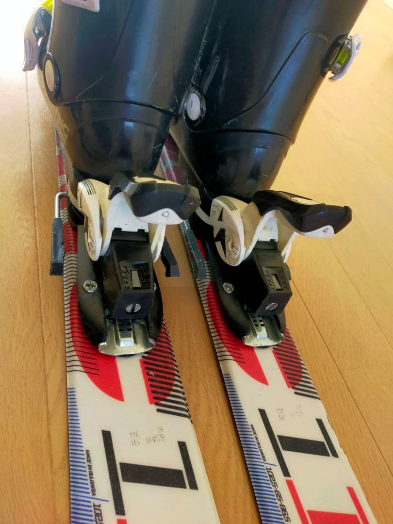 ATOMIC 110 子ども用スキー4点セット