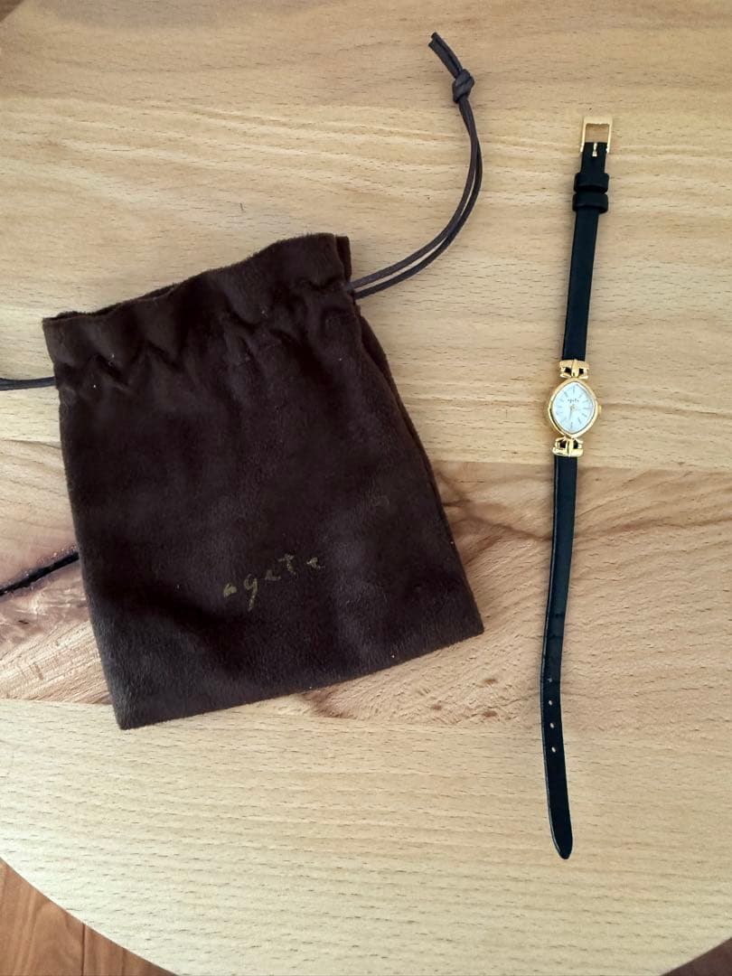 agete オーバルフェイスジュエリーウォッチ