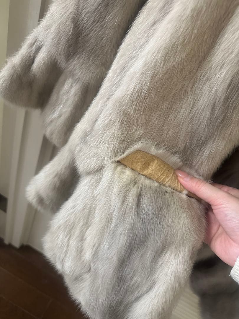 希少ベージュグレーカラー 高級THE INTERNATIONAL ミンクコート