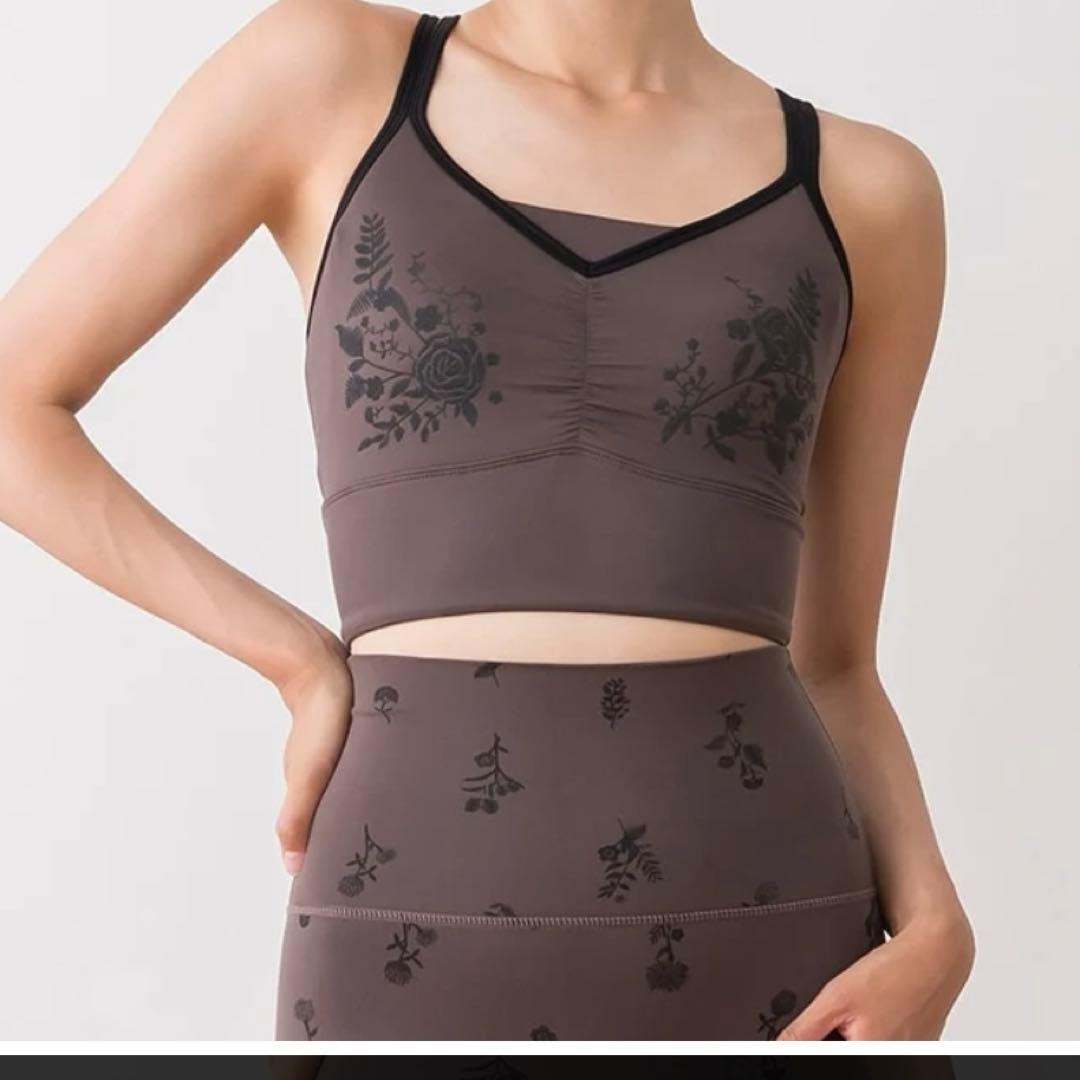 【SUKALA】フラワーブーケレギンス　ブラトップヨガウェアセット　ブラウン