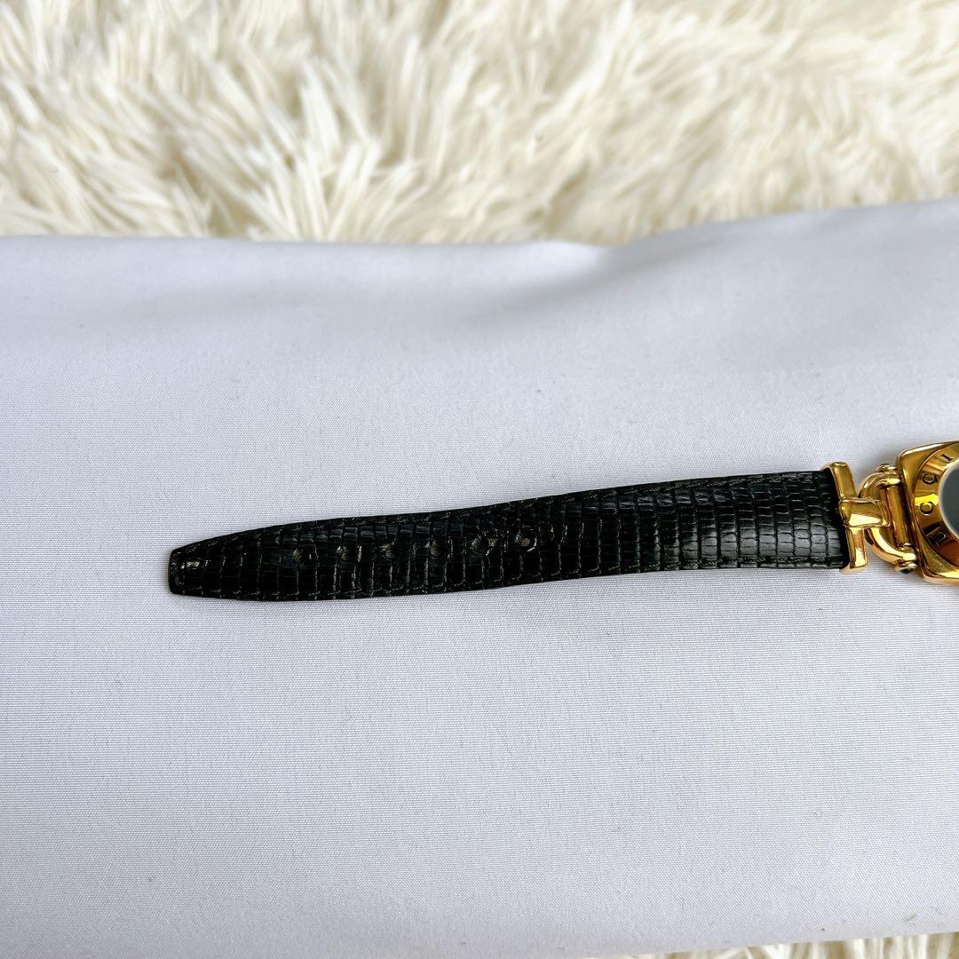 希少・美品✨GUCCI レザーベルト腕時計 ブラック　vintage ゴールド