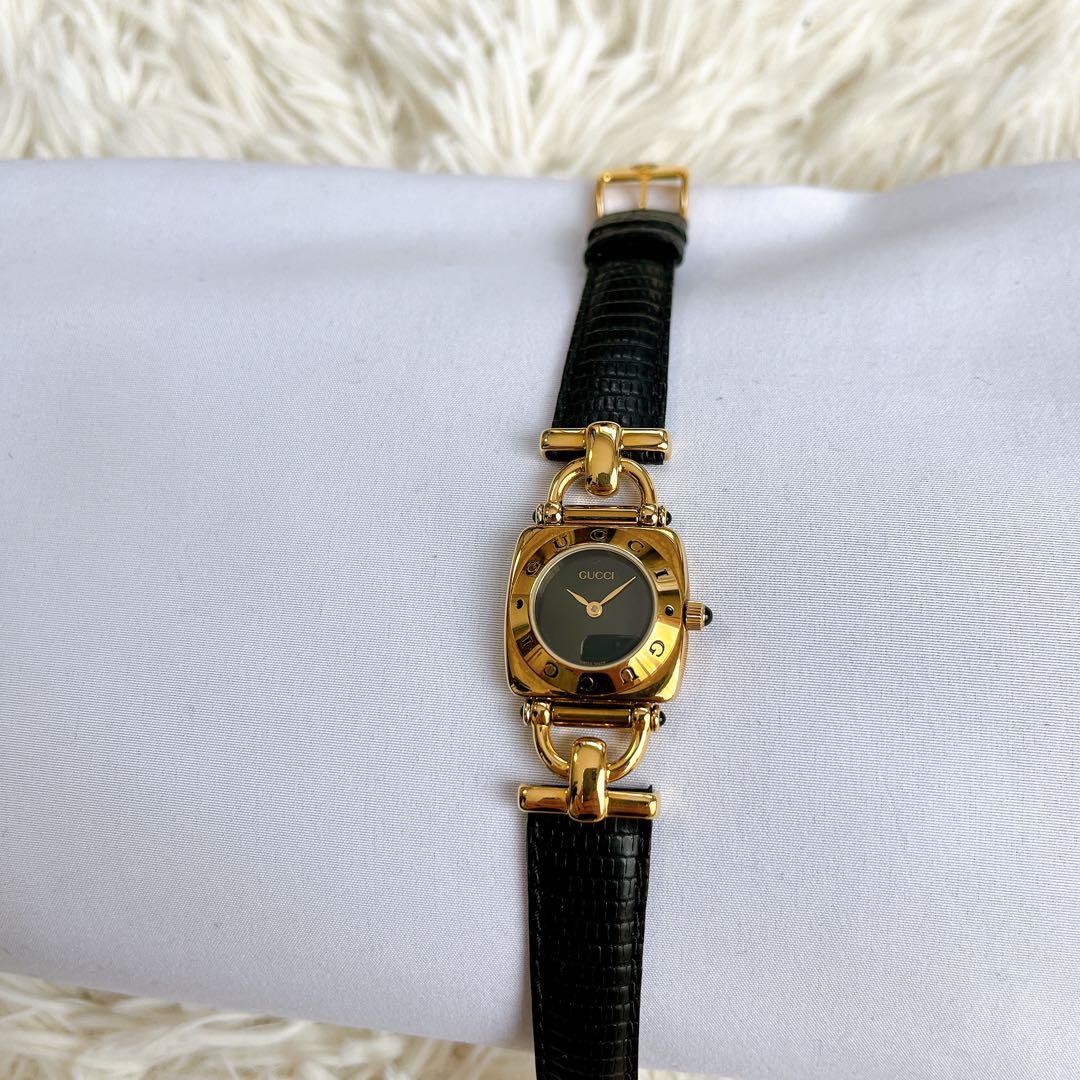 希少・美品✨GUCCI レザーベルト腕時計 ブラック　vintage ゴールド