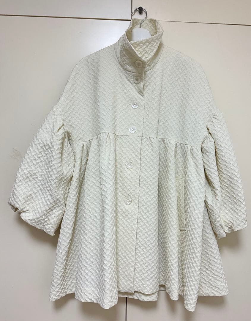 キルティングホワイトジャケット