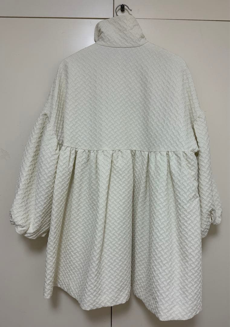 キルティングホワイトジャケット