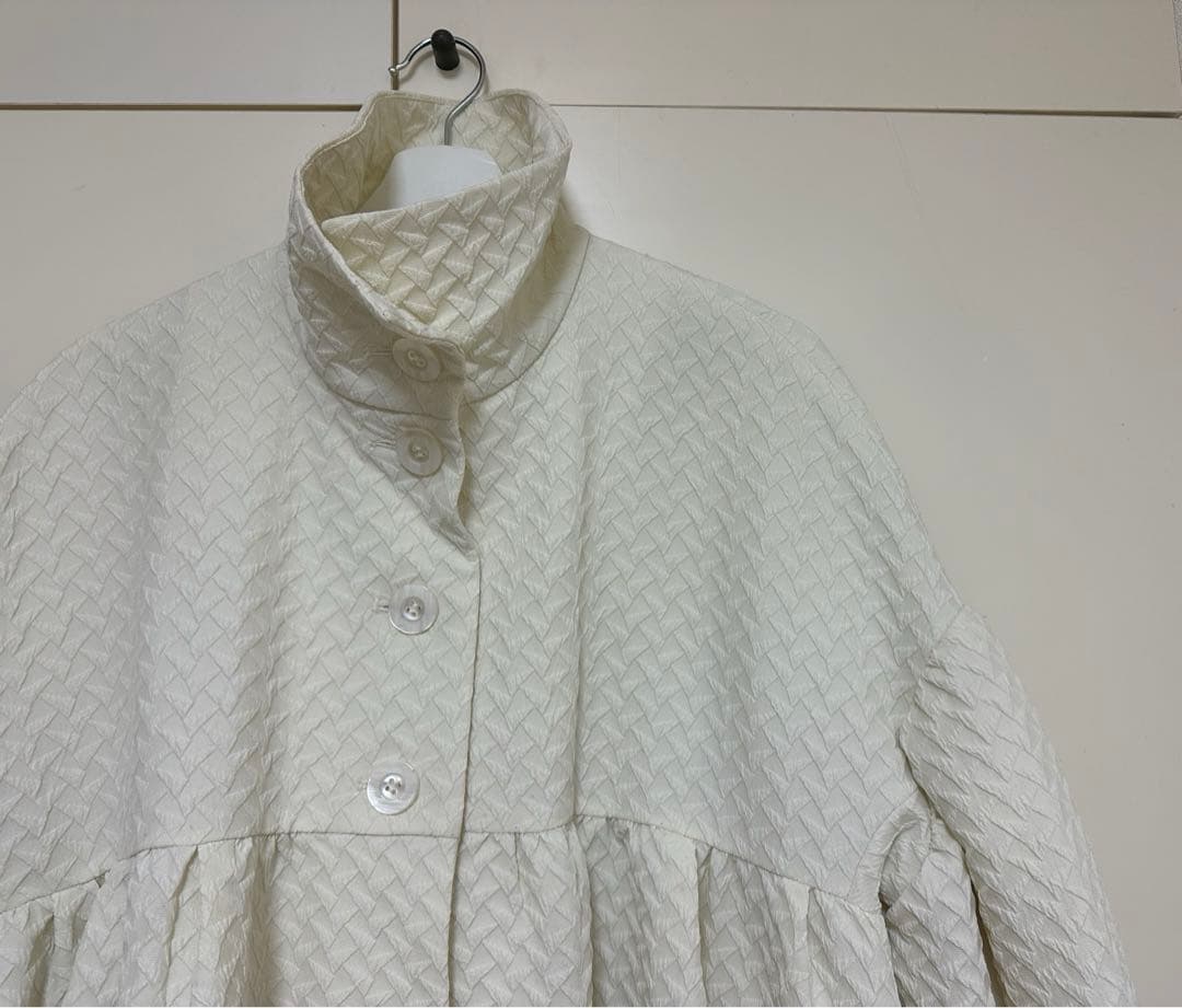キルティングホワイトジャケット