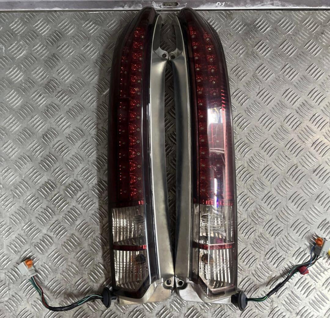 バモスLEDテールランプ 赤/クリア 配線コネクタ付き