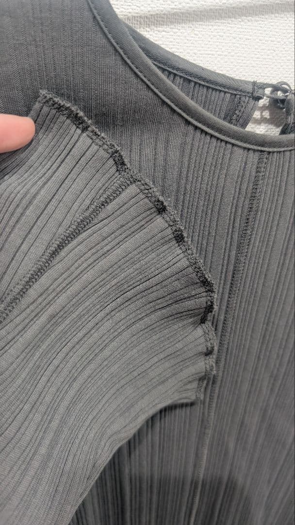 トップス Ribbed Organic Cotton Long Sleeve Top