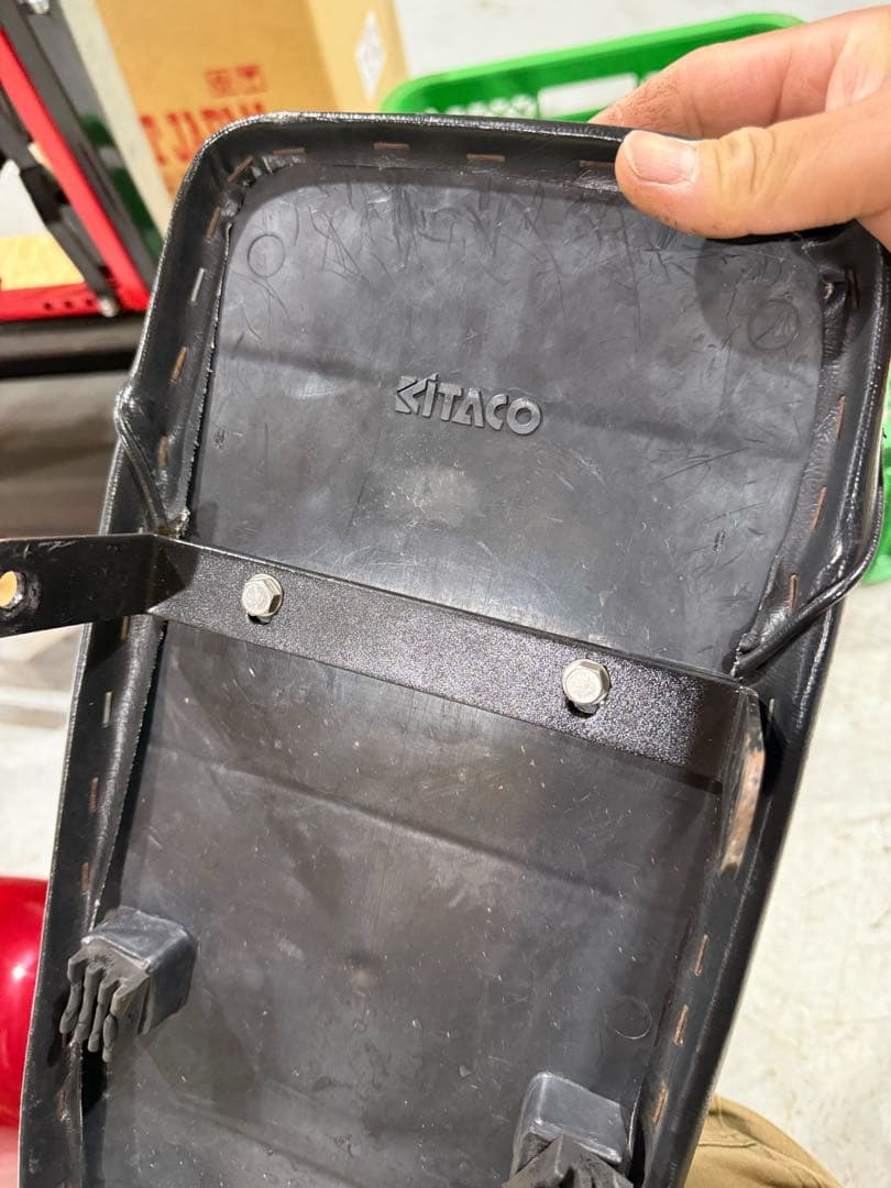 ノ*キ様 エイプ50.エイプ100 赤パールタンクキタコシートセット