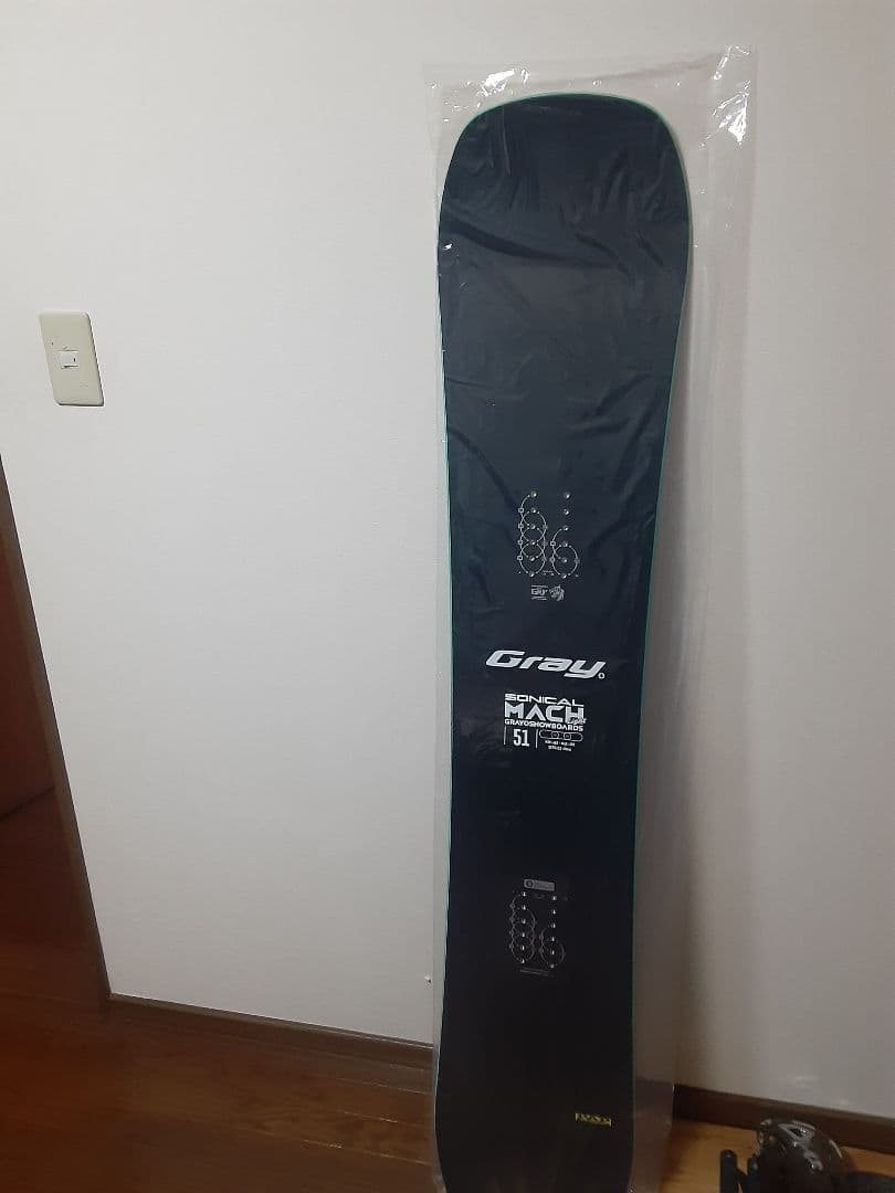 25.26モデルGray Sonic Mach 51 スノーボード