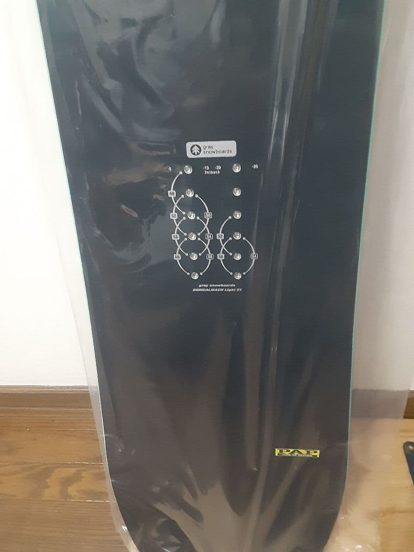 25.26モデルGray Sonic Mach 51 スノーボード