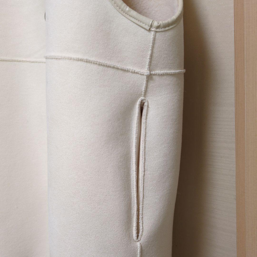 新品　BEAUTY＆YOUTH ボア・フェイクムートンリバーシブルベスト