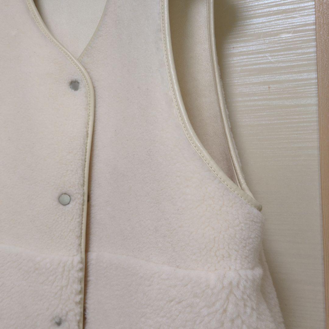 新品　BEAUTY＆YOUTH ボア・フェイクムートンリバーシブルベスト