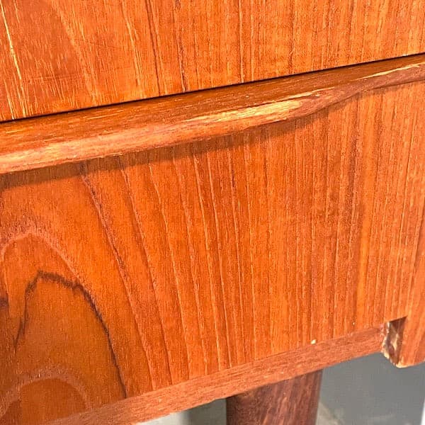 北欧ビンテージ　４段チェスト　ローチェスト　サイドボード　チーク材