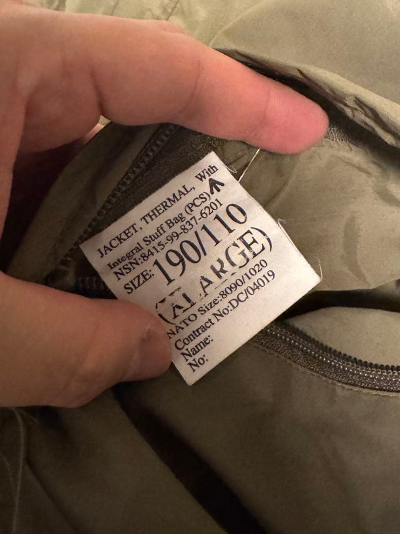 イギリス軍 pcs ダウンジャケット