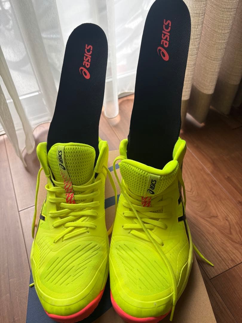 アシックス　バレーボールシューズ　28.0cm パリオリンピック　イエロー