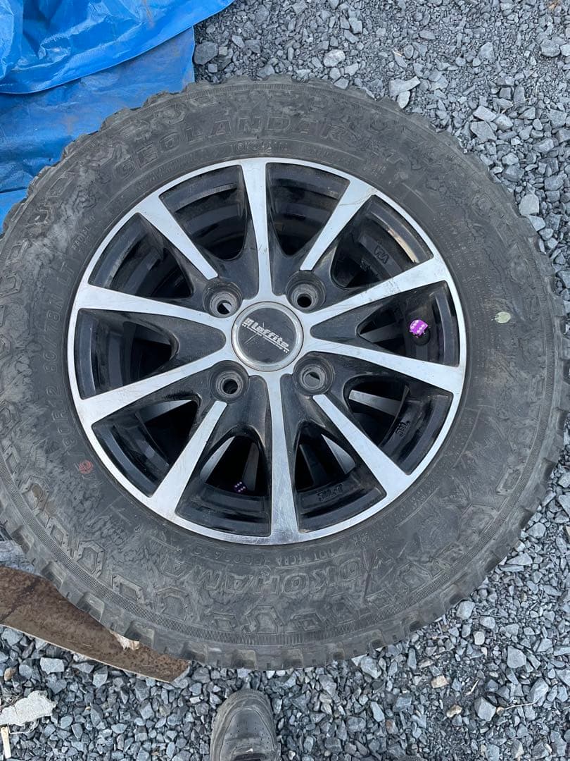 タイヤ・ホイール YOKOHAMA GEOLANDAR