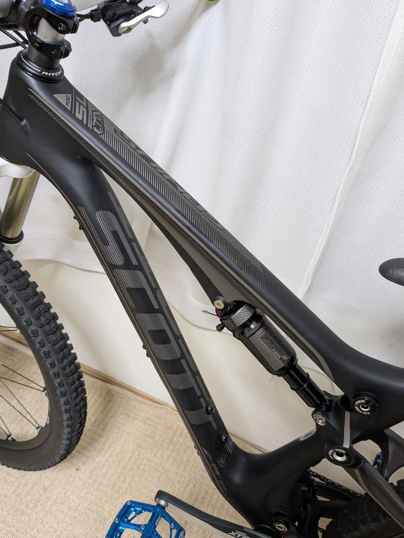 学生値引可Scott フルサス　カーボンフレームM　27.5【ウィリーコツ伝授】