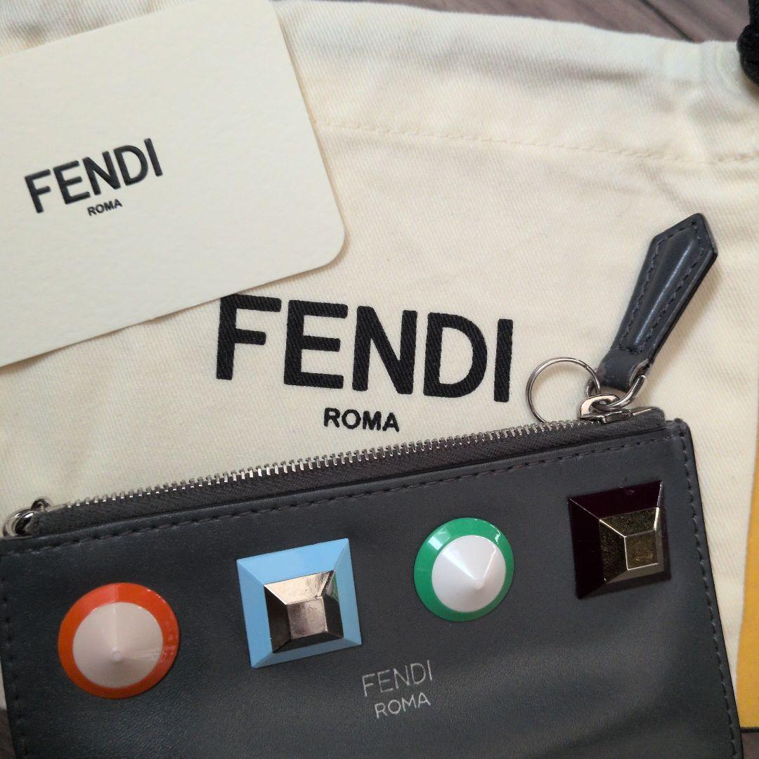 FENDI グレー レザー ケース