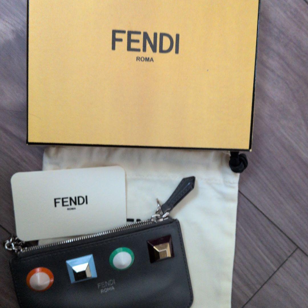 FENDI グレー レザー ケース