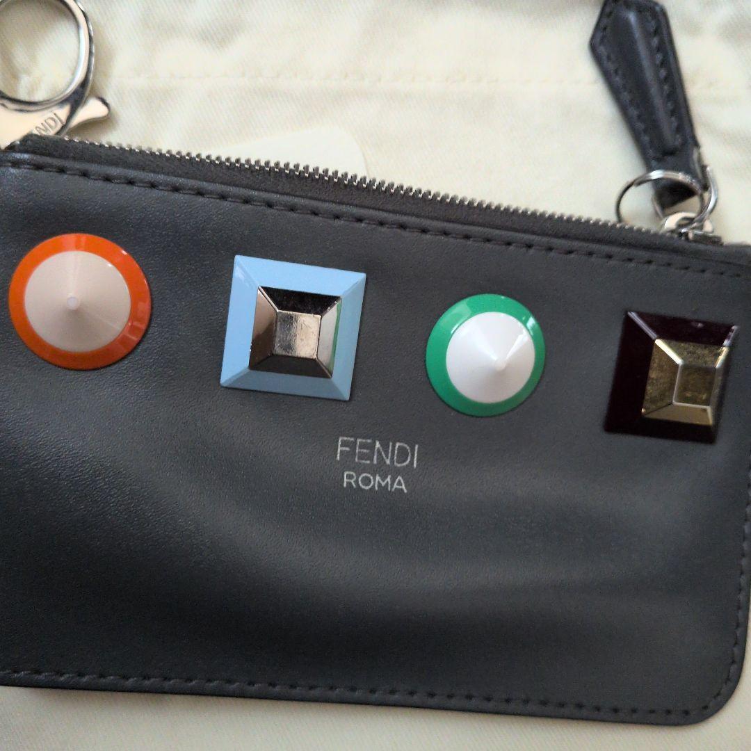 FENDI グレー レザー ケース