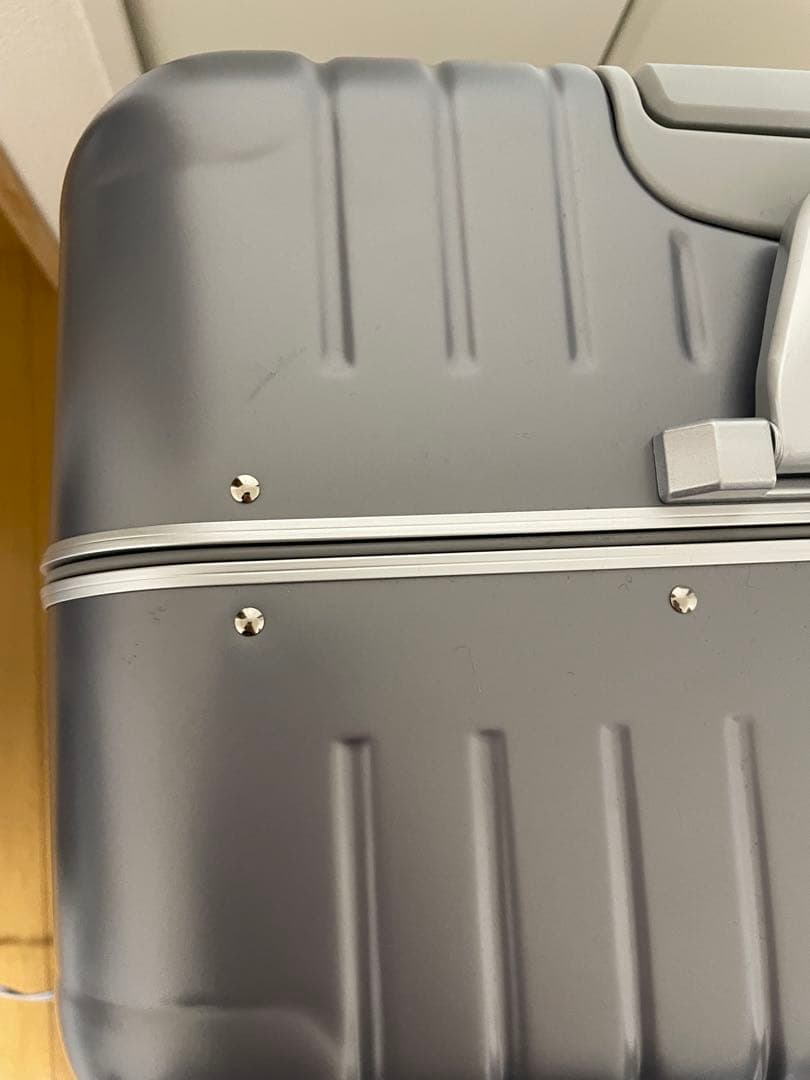 シルバー キャリーケース 94L NOBLE