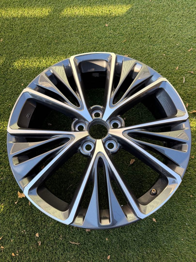 60系プリウス　純正ホイール　1本