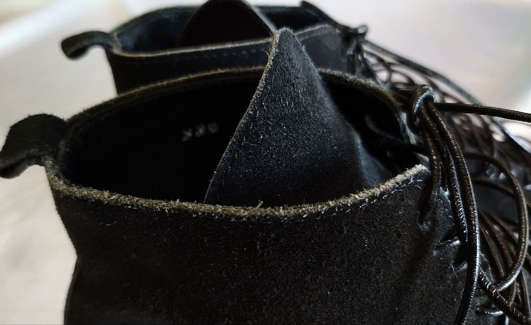 コムデギャルソン 黒 スエード ハイカットブーツ ２３．５cm 【保存袋付き】