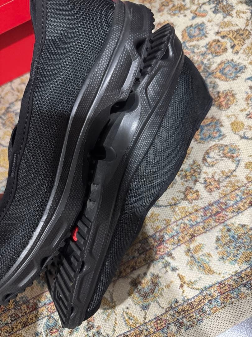 Sandy Liang × Salomon WMNS RX MJ ジェニ着用