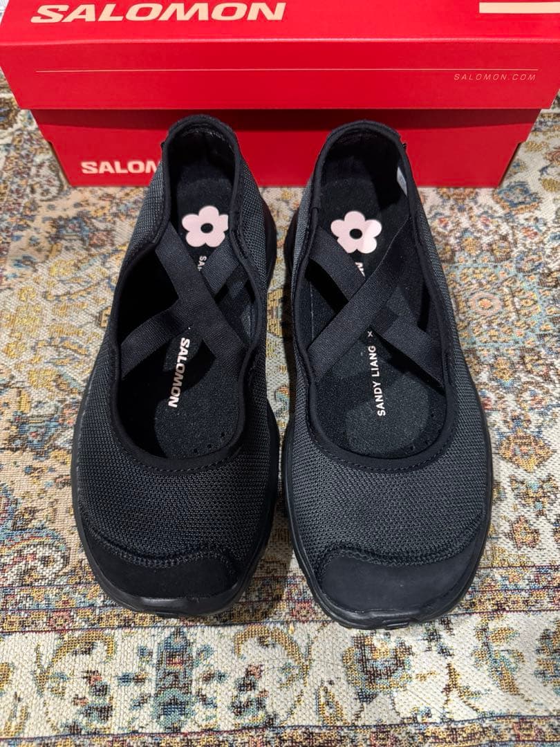 Sandy Liang × Salomon WMNS RX MJ ジェニ着用