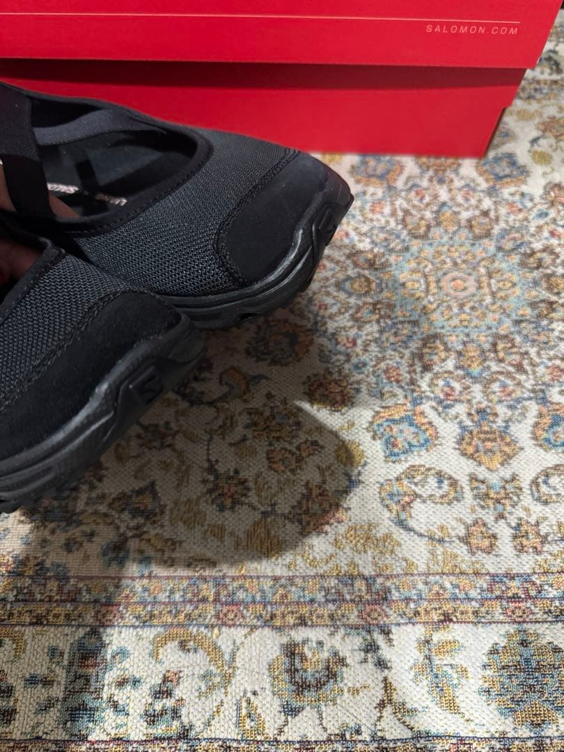 Sandy Liang × Salomon WMNS RX MJ ジェニ着用