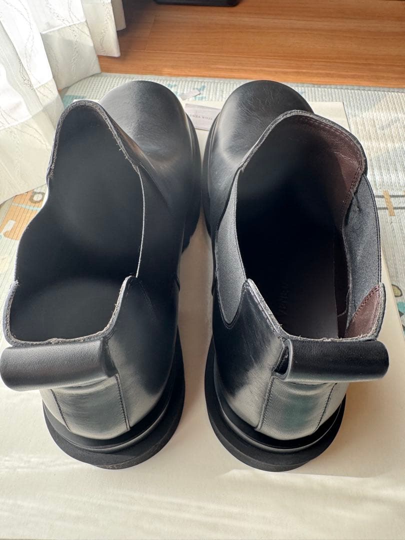 ブラックレザー サイドゴアブーツ