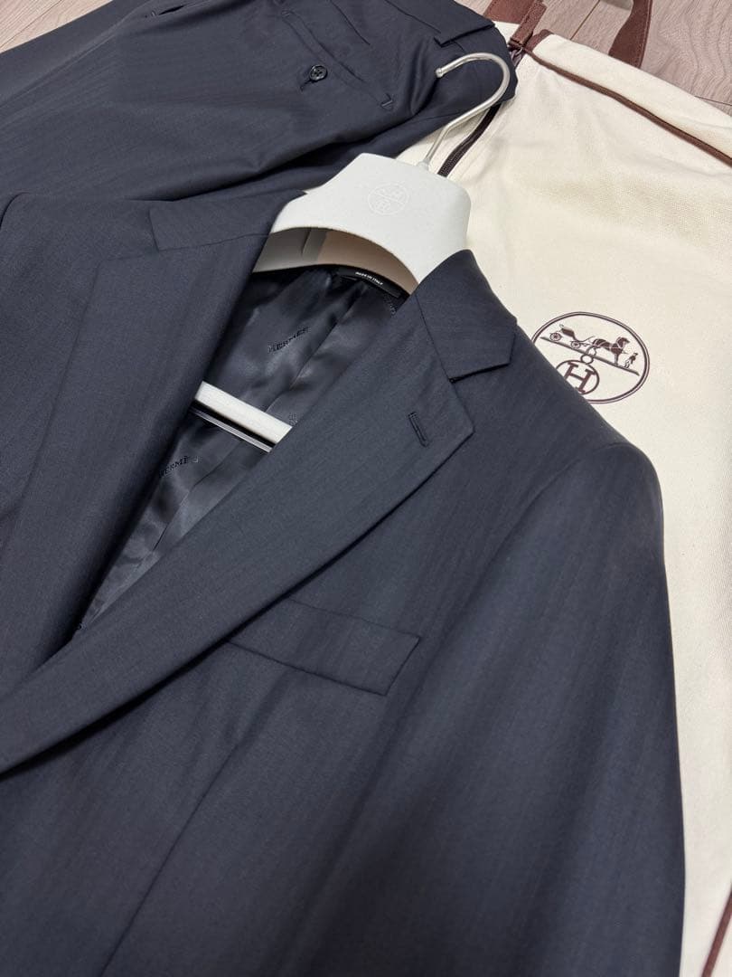 新品　エルメス　スーツ　46 濃紺　ストライプ