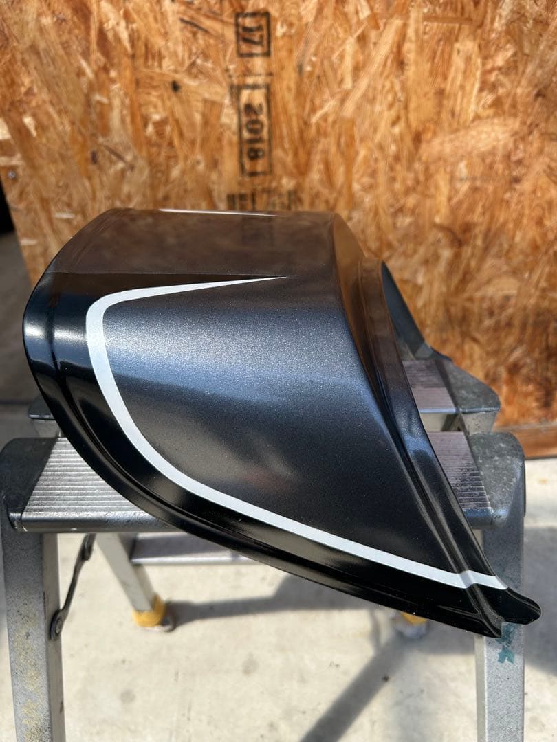 SUZUKI ブラックタンクとサイドパネルセット