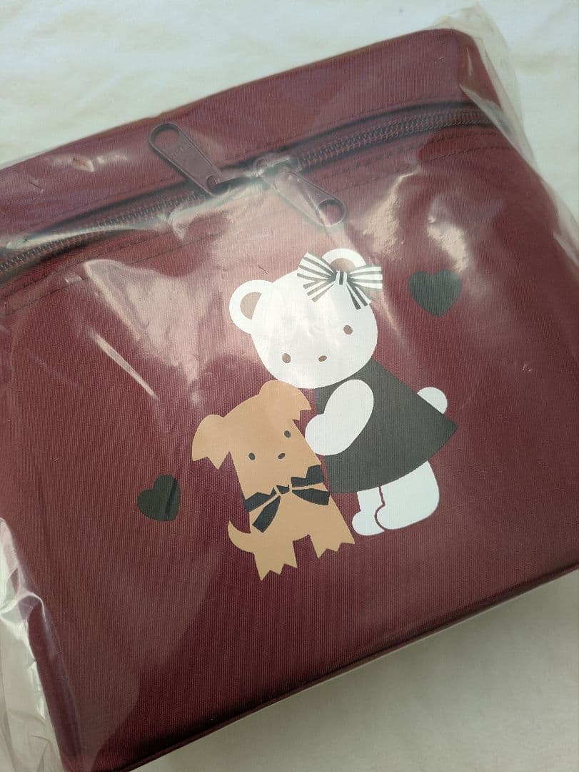 新品　ファミリア　ノベルティ　バニティケース