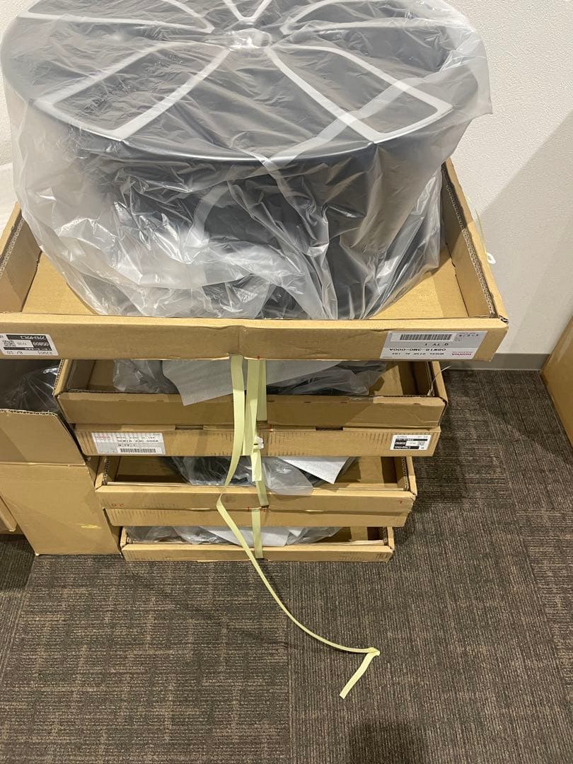 VEZEL純正18インチホイール4本