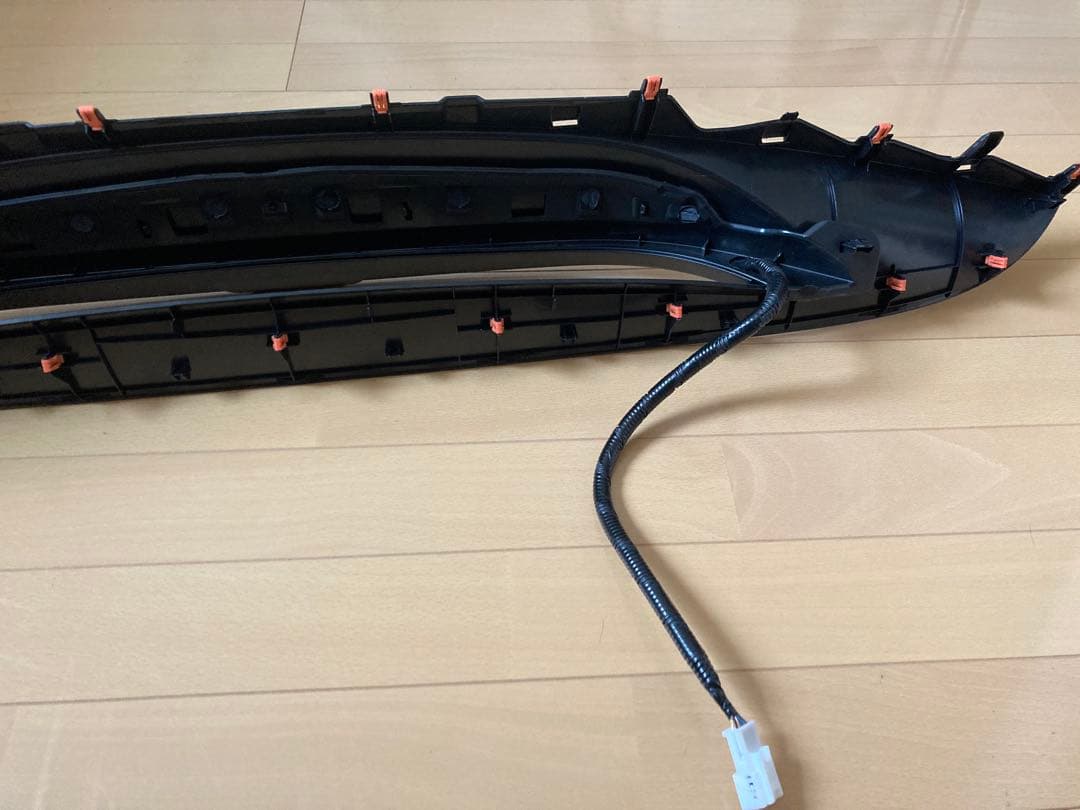 プリウス 50純正オプション ドライブサポートイルミネーション メーターフード